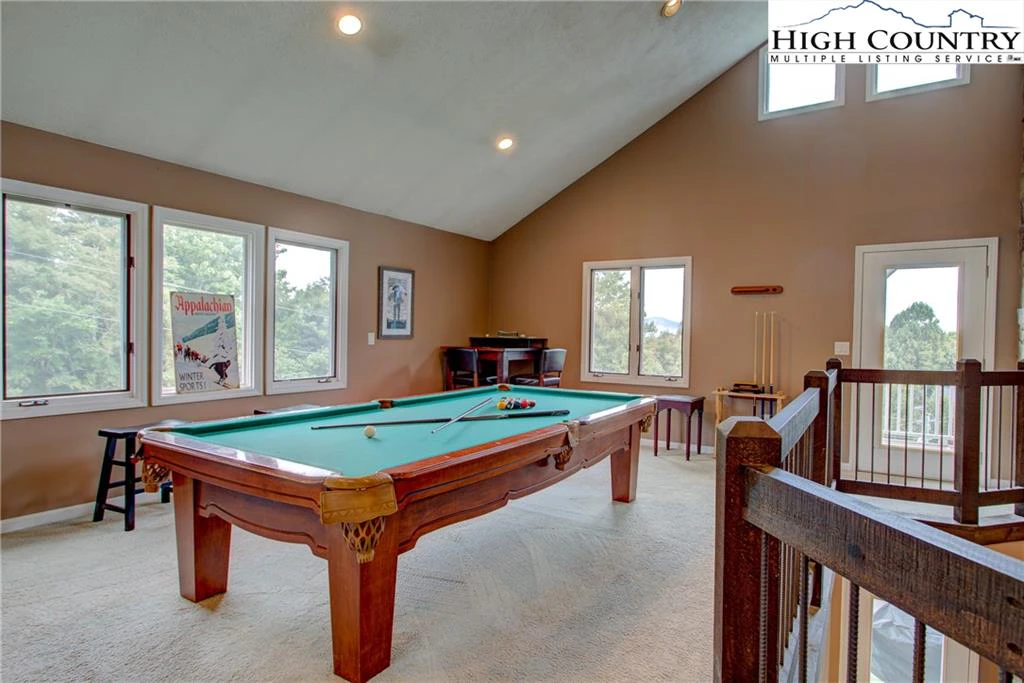 Image number 12 for the current listing