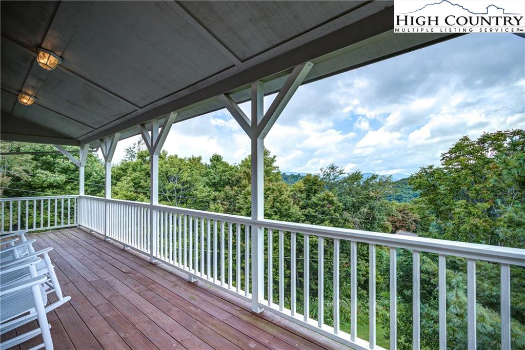 Image number 7 for the current listing