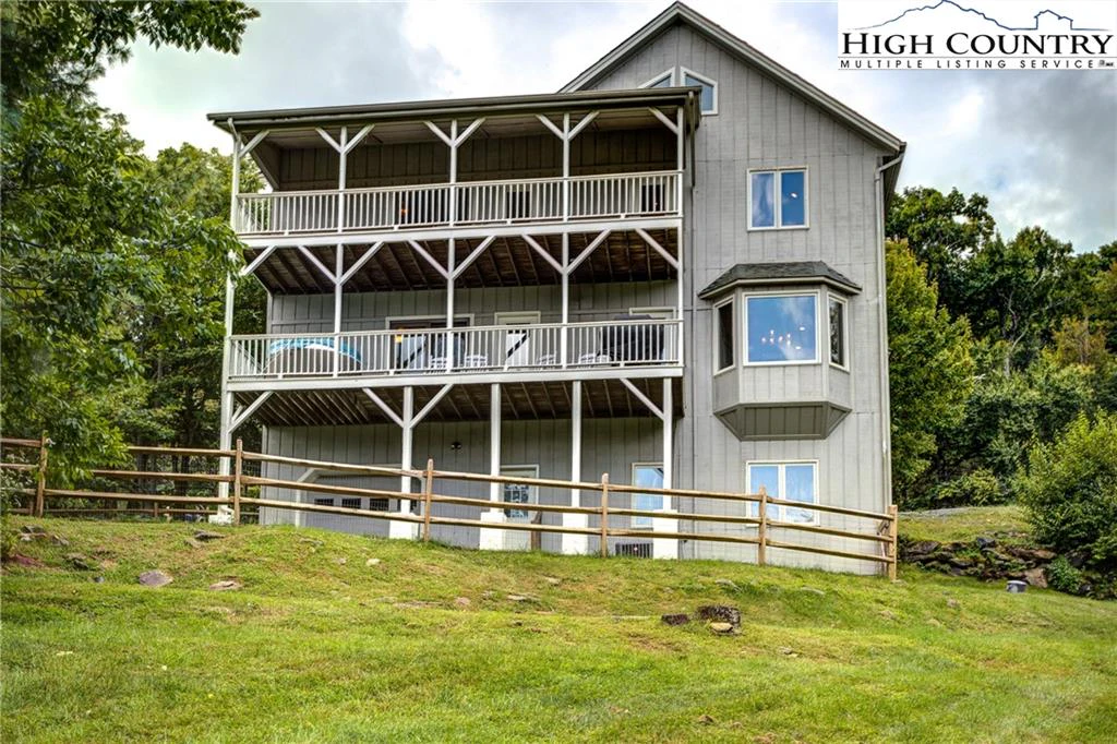 Image number 20 for the current listing