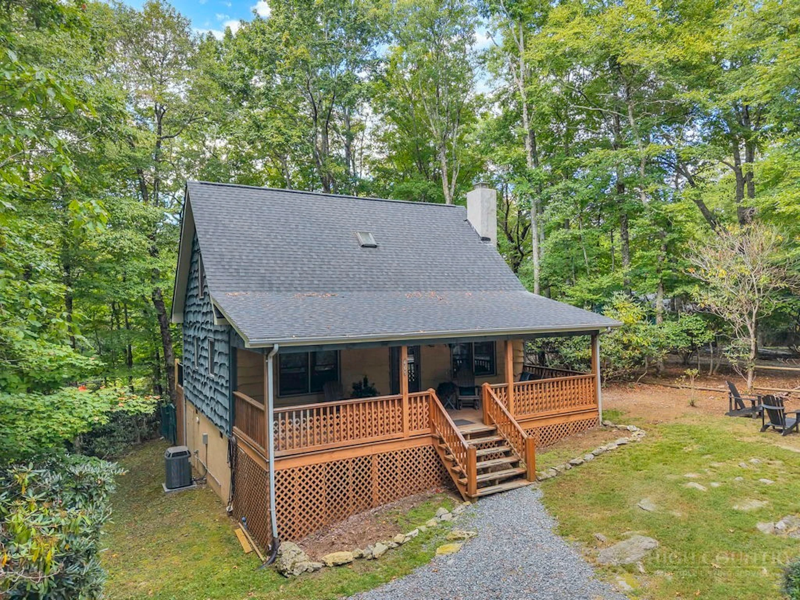 Image number 1 for the current listing