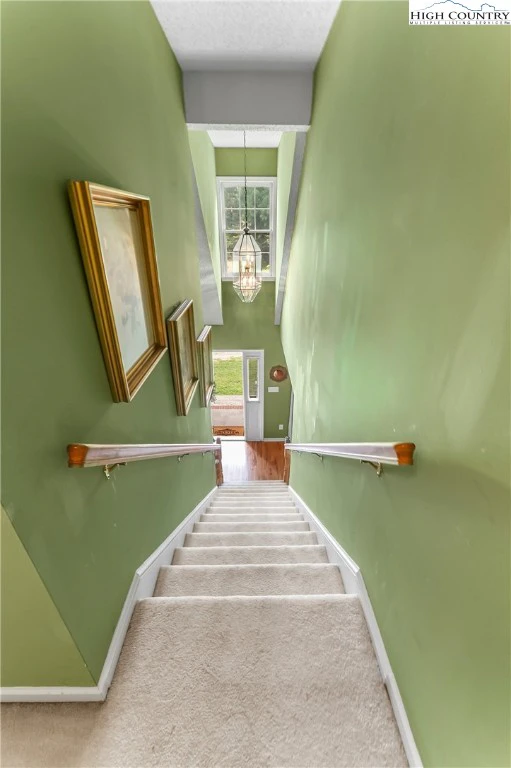 Image number 8 for the current listing