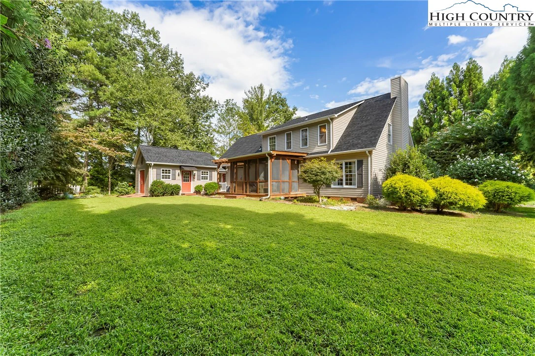Image number 14 for the current listing