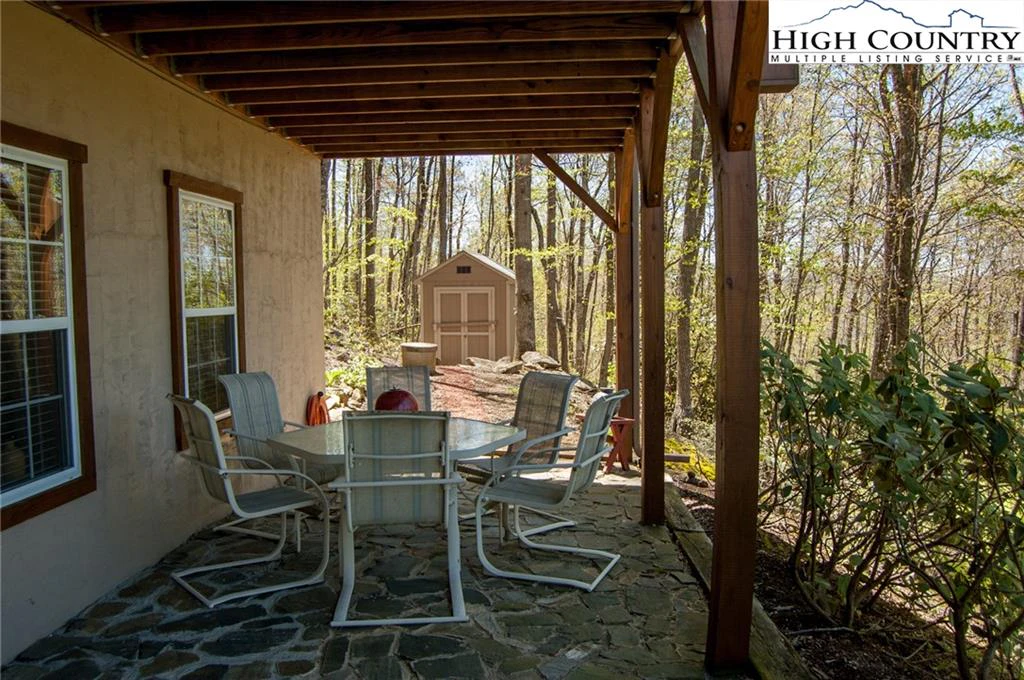 Image number 7 for the current listing