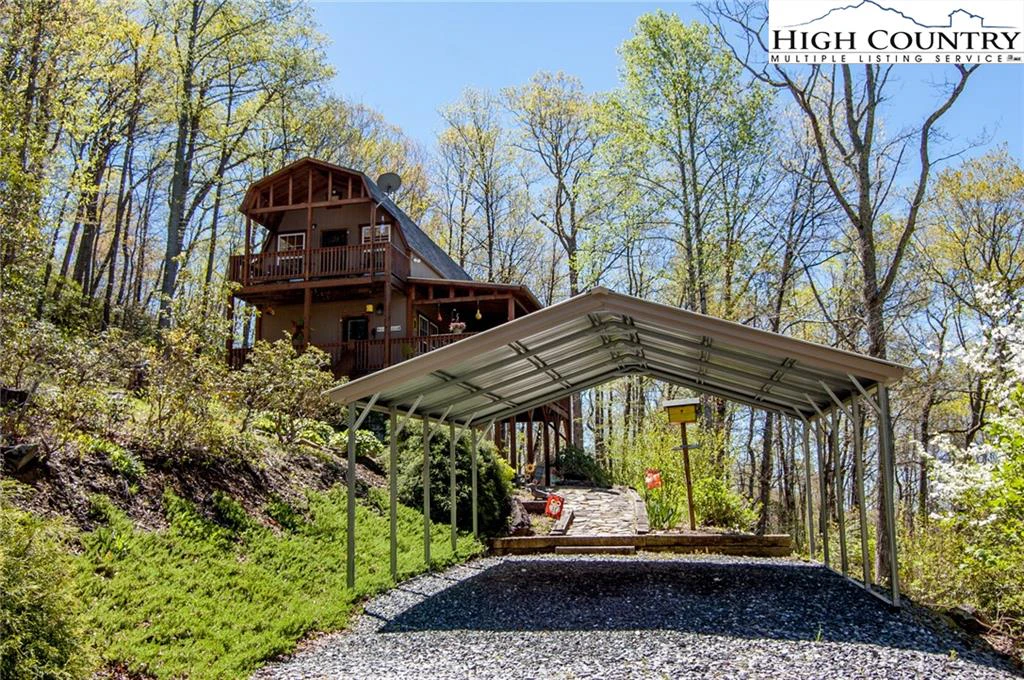Image number 17 for the current listing