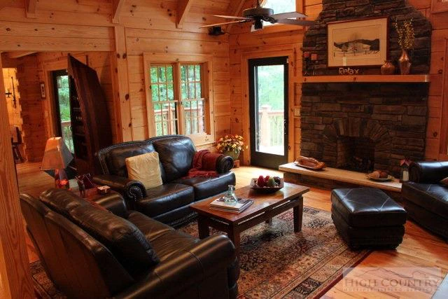 Image number 7 for the current listing