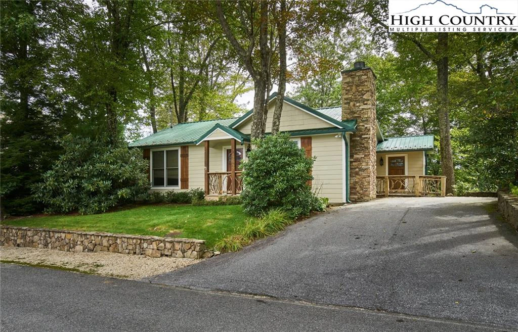 Image number 16 for the current listing