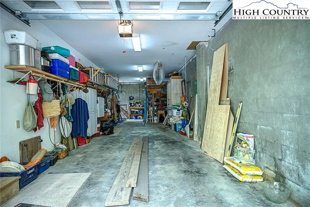 Image number 16 for the current listing