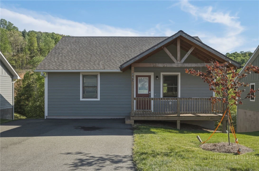 Image number 8 for the current listing