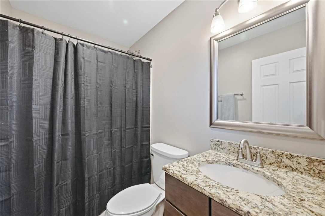 Image number 18 for the current listing