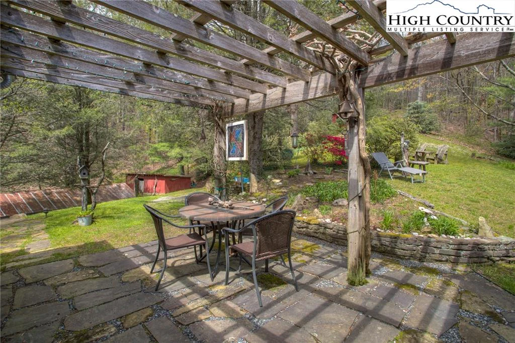 Image number 8 for the current listing
