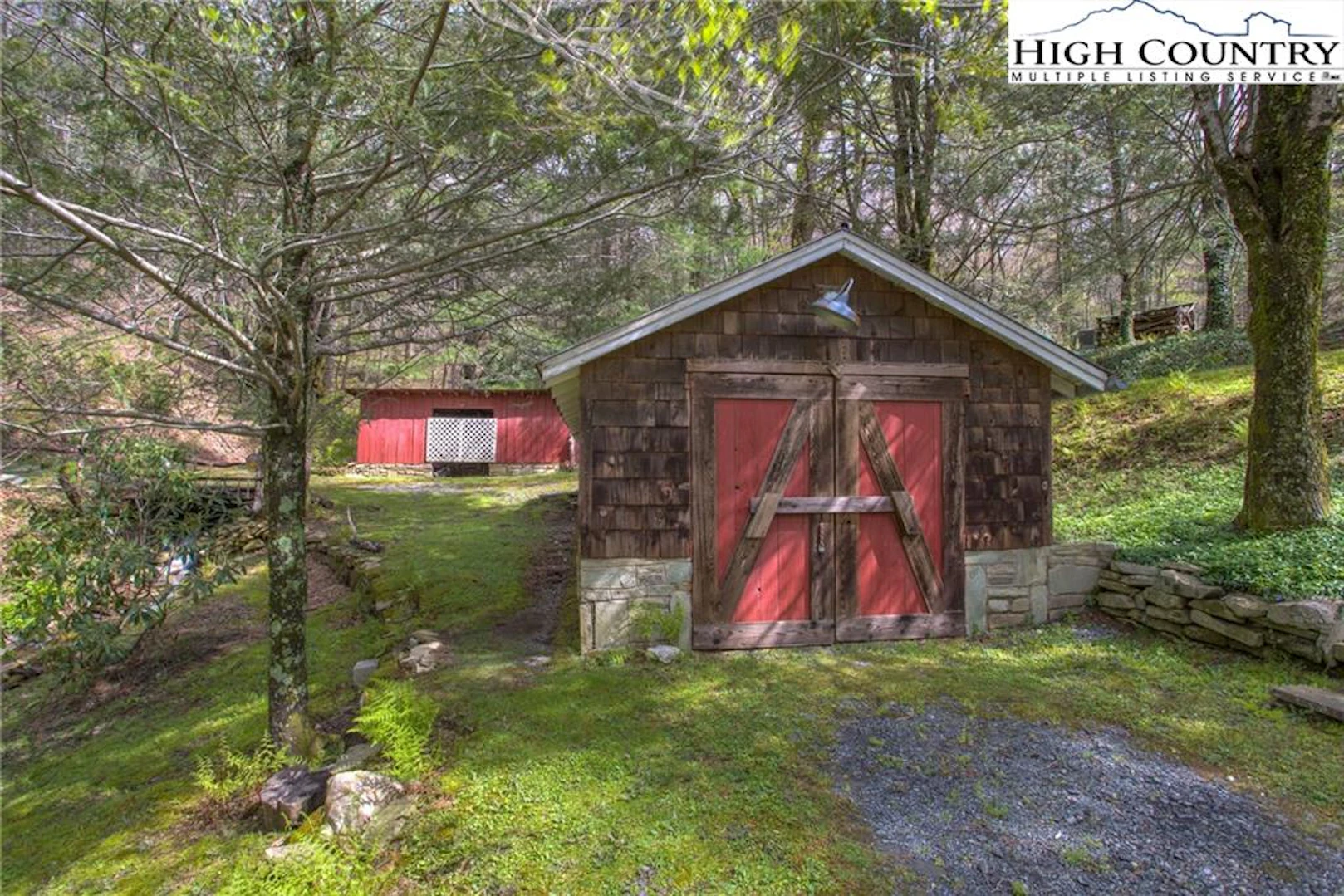 Image number 27 for the current listing