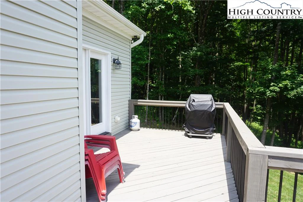 Image number 4 for the current listing