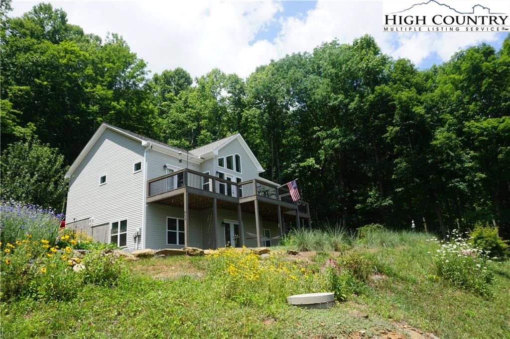 Image number 20 for the current listing