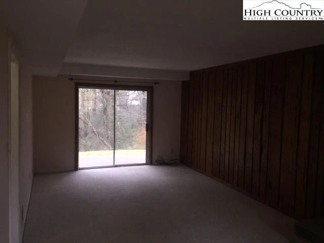 Image number 6 for the current listing
