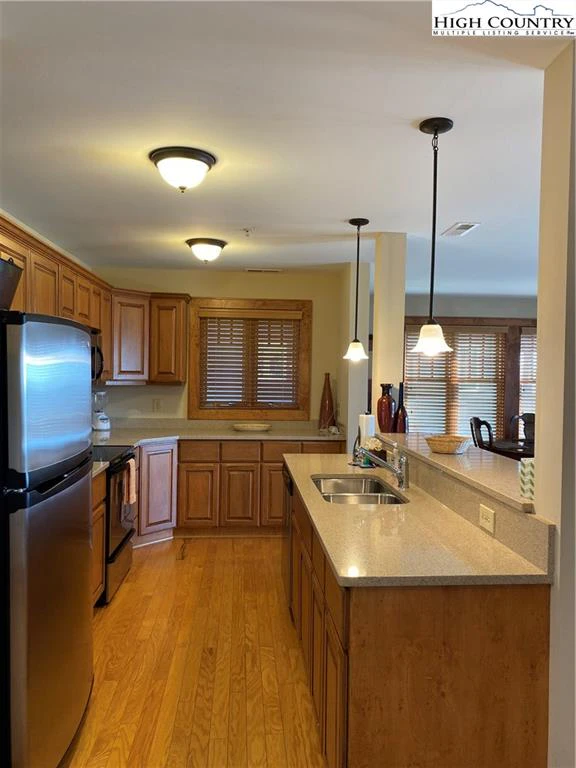 Image number 12 for the current listing