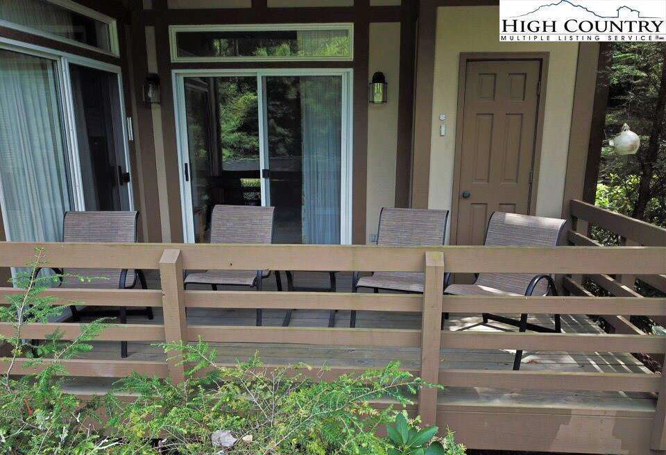 Image number 4 for the current listing