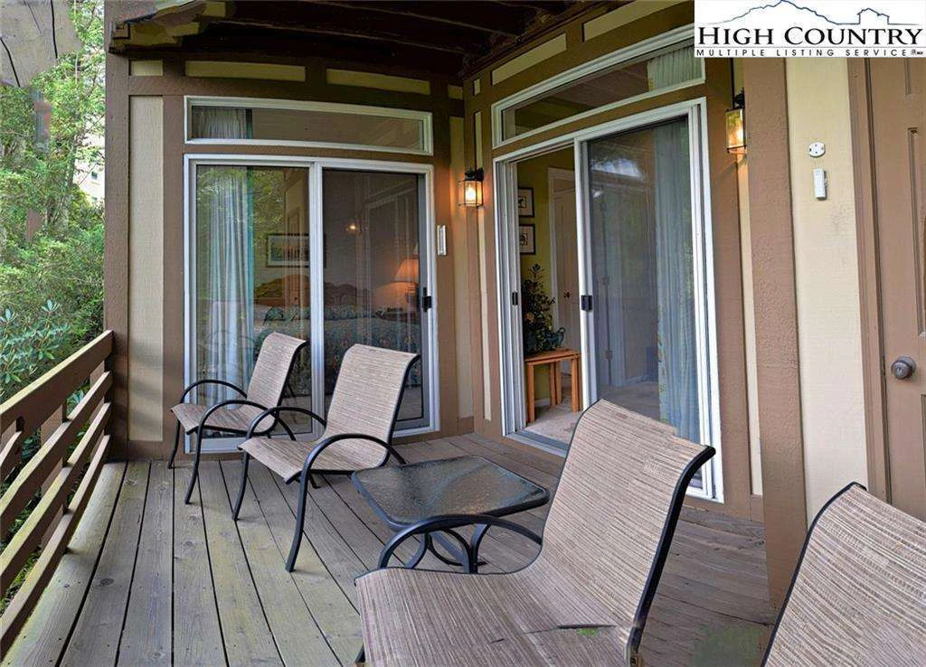 Image number 3 for the current listing
