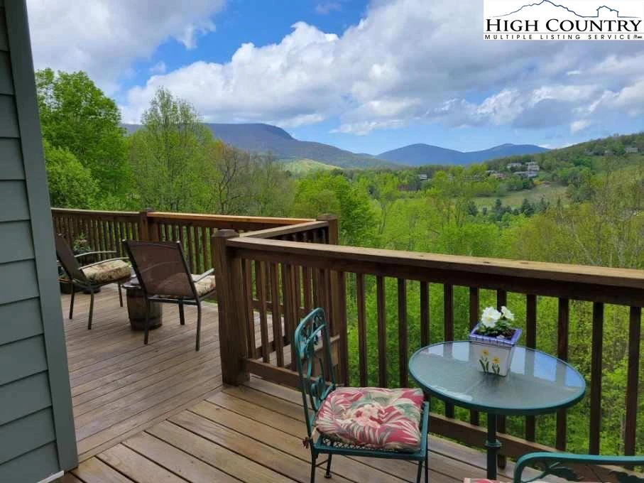 Image number 7 for the current listing