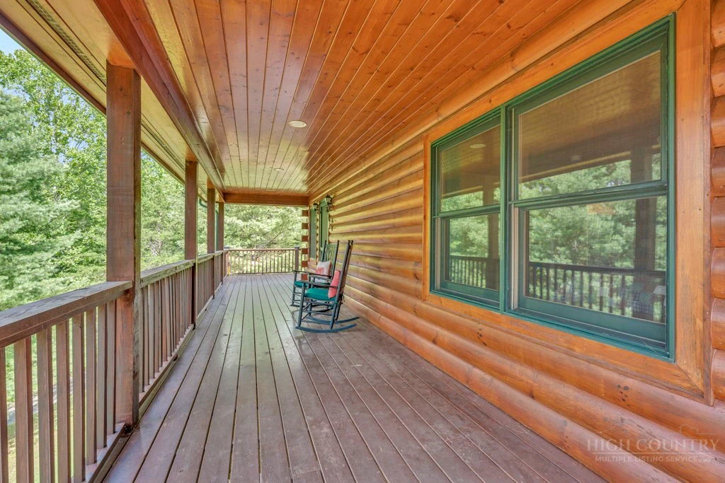 Image number 20 for the current listing