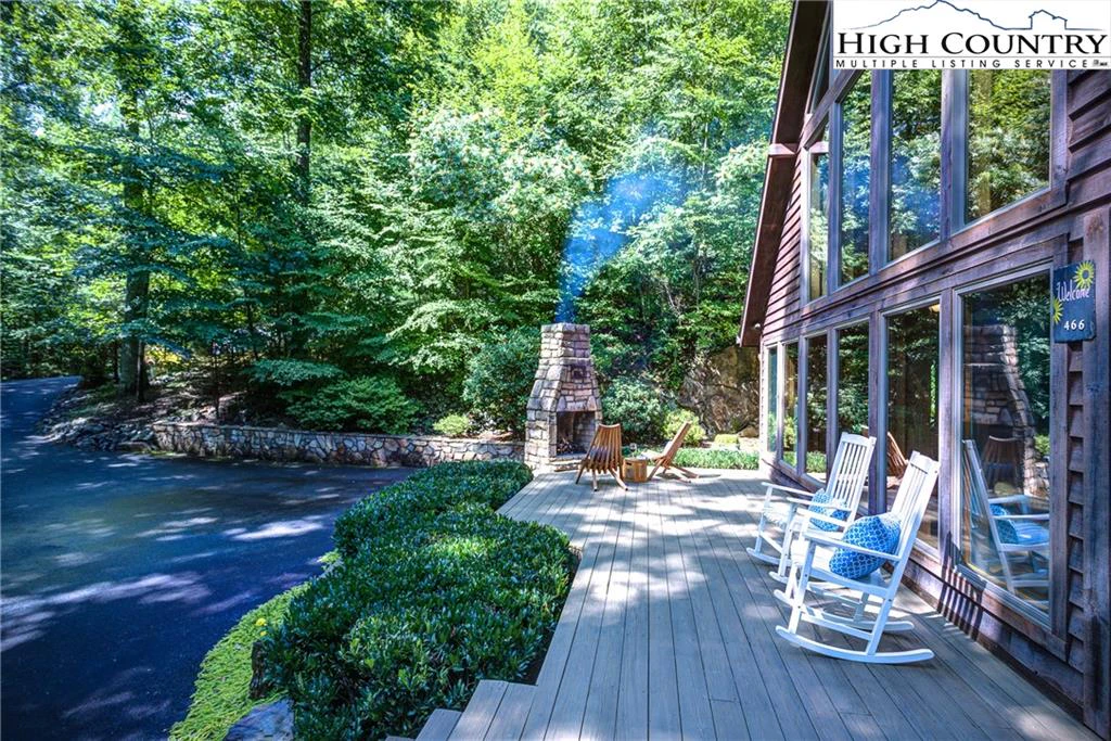 Image number 5 for the current listing