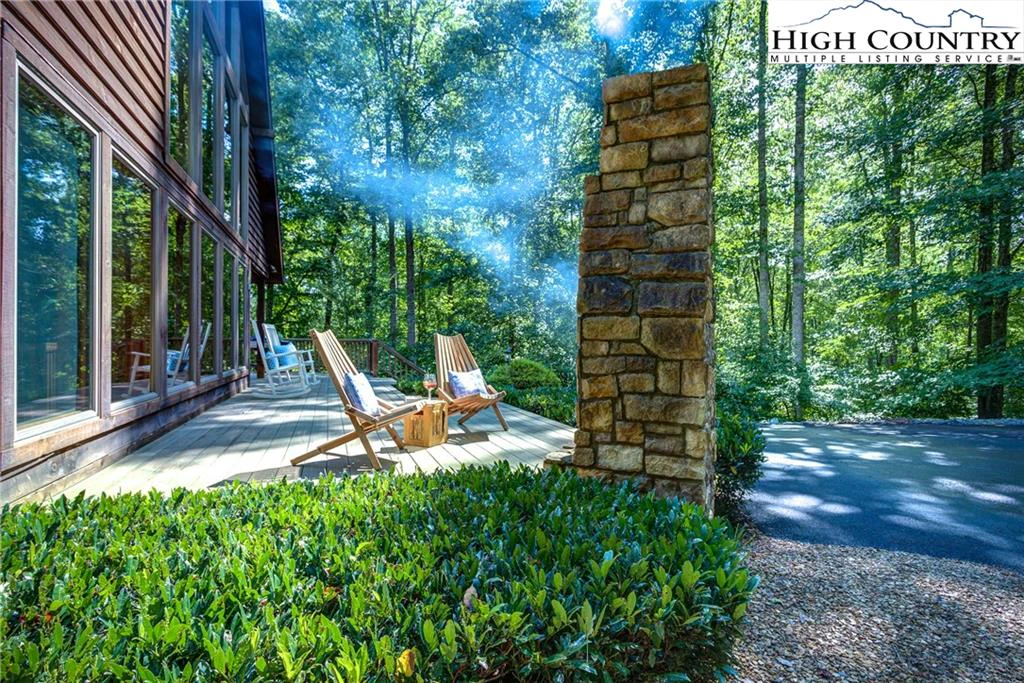 Image number 7 for the current listing