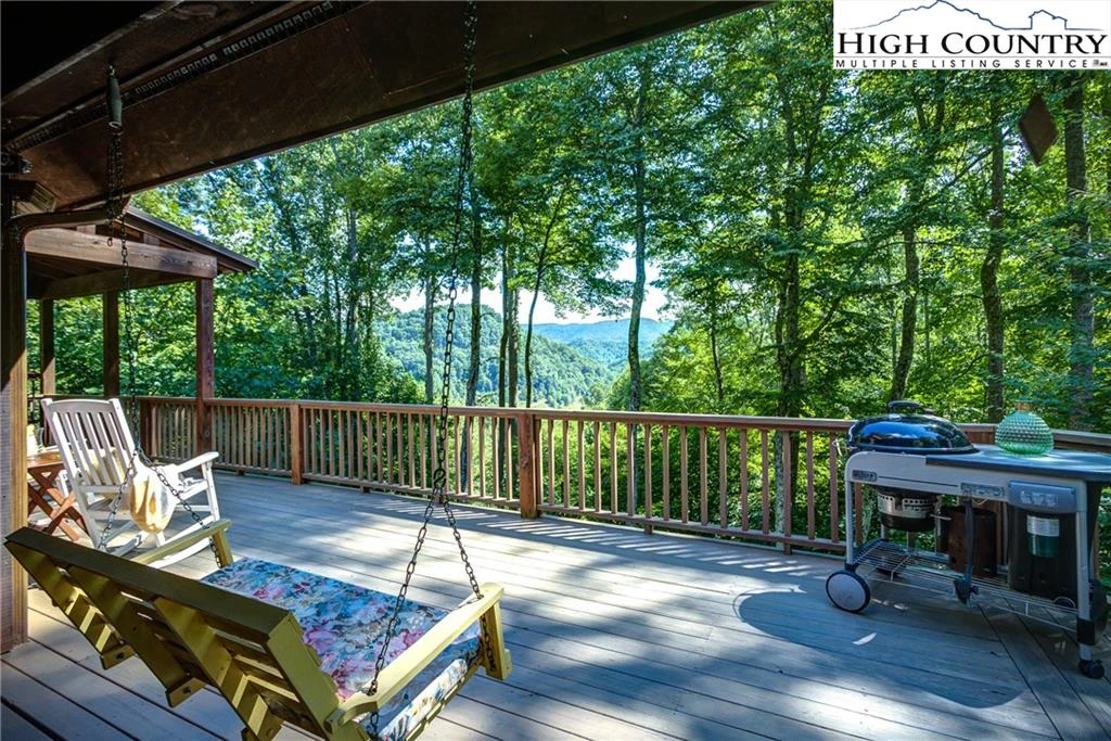 Image number 9 for the current listing