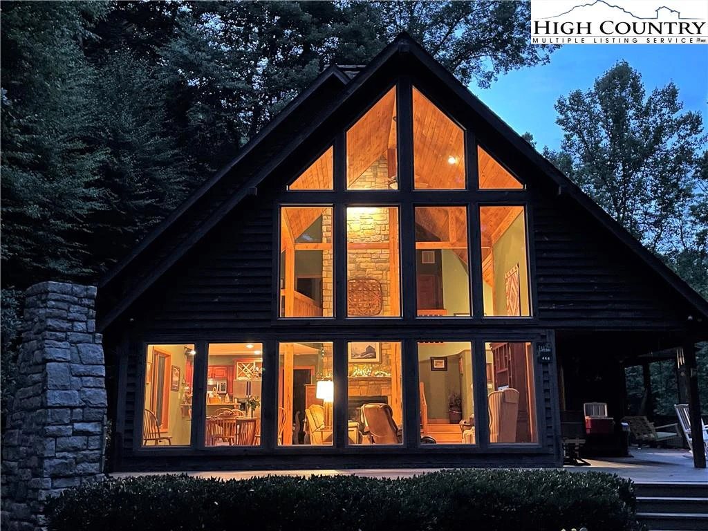 Image number 2 for the current listing