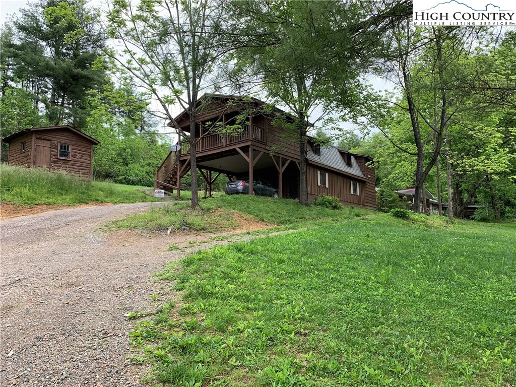 Image number 1 for the current listing