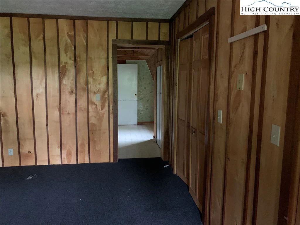 Image number 6 for the current listing
