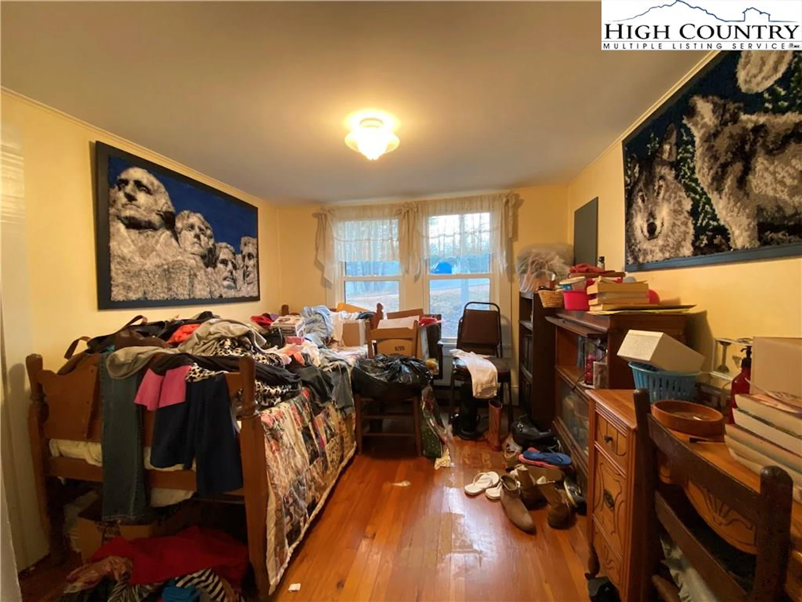 Image number 5 for the current listing
