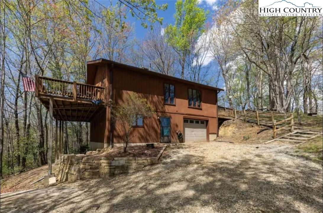 Image number 1 for the current listing