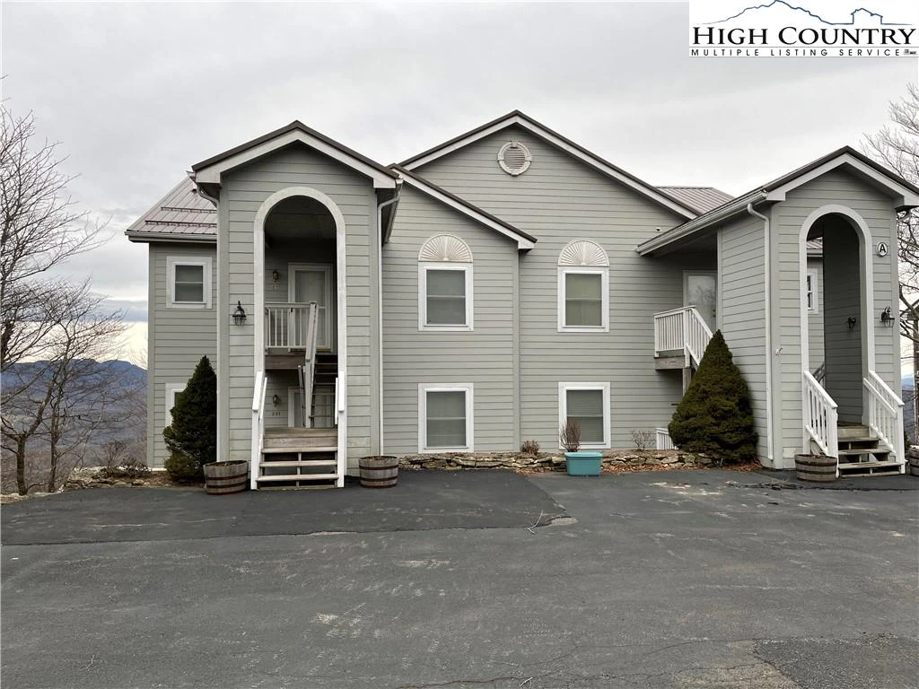Image number 16 for the current listing