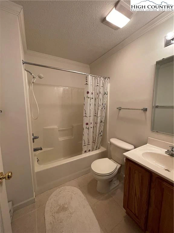 Image number 11 for the current listing