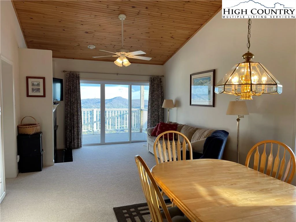 Image number 21 for the current listing