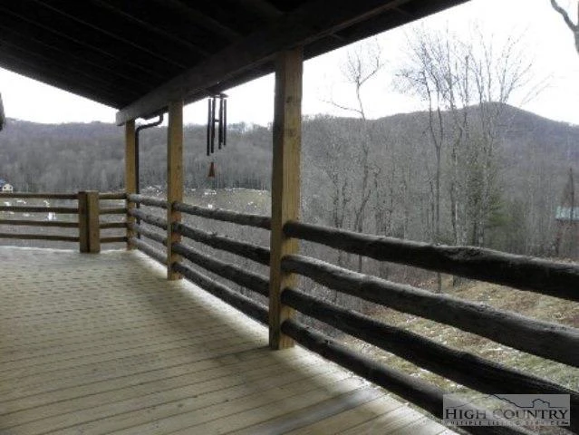 Image number 5 for the current listing