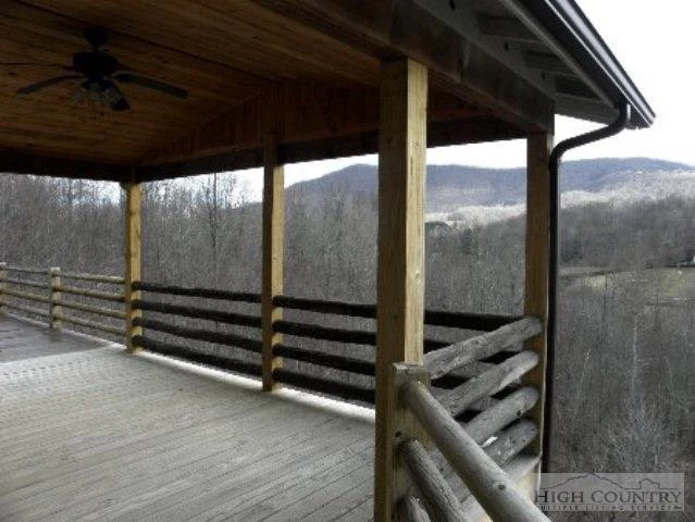Image number 2 for the current listing