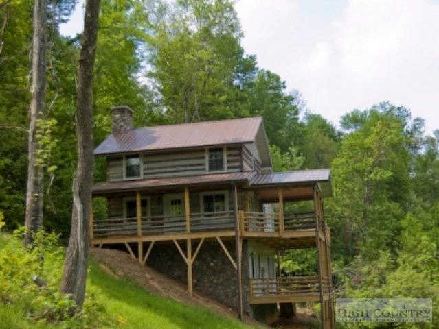Image number 15 for the current listing