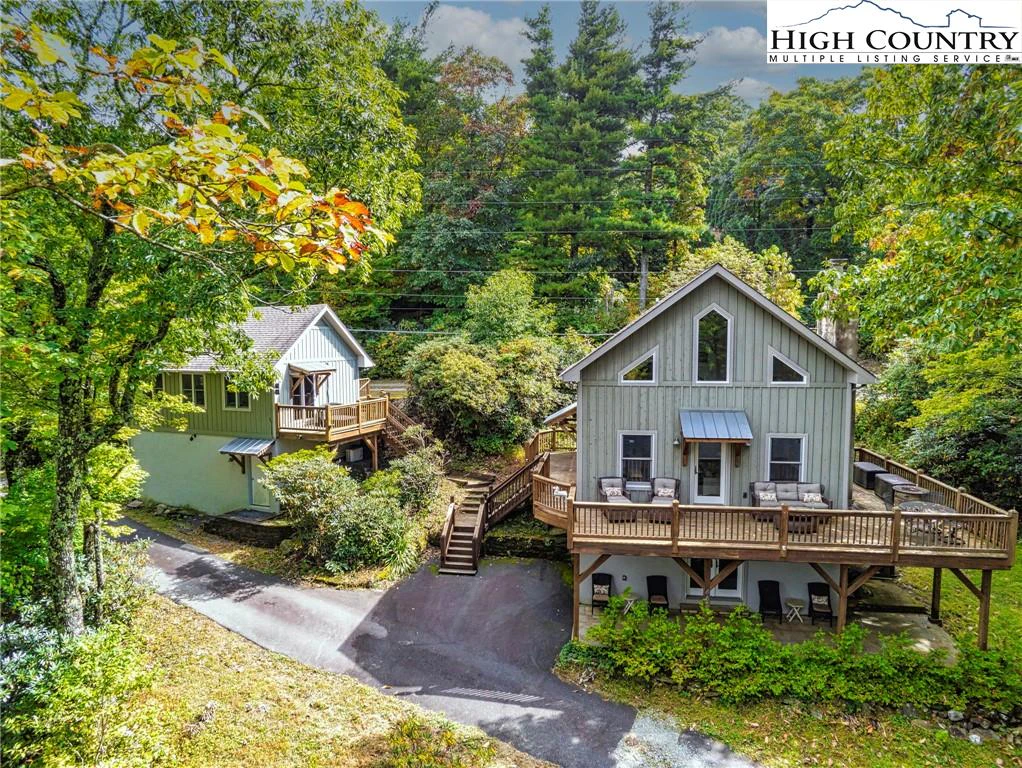 Image number 1 for the current listing
