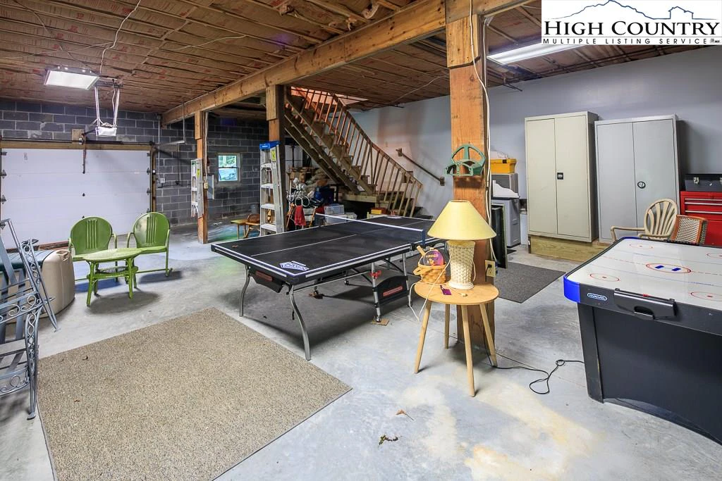 Image number 9 for the current listing