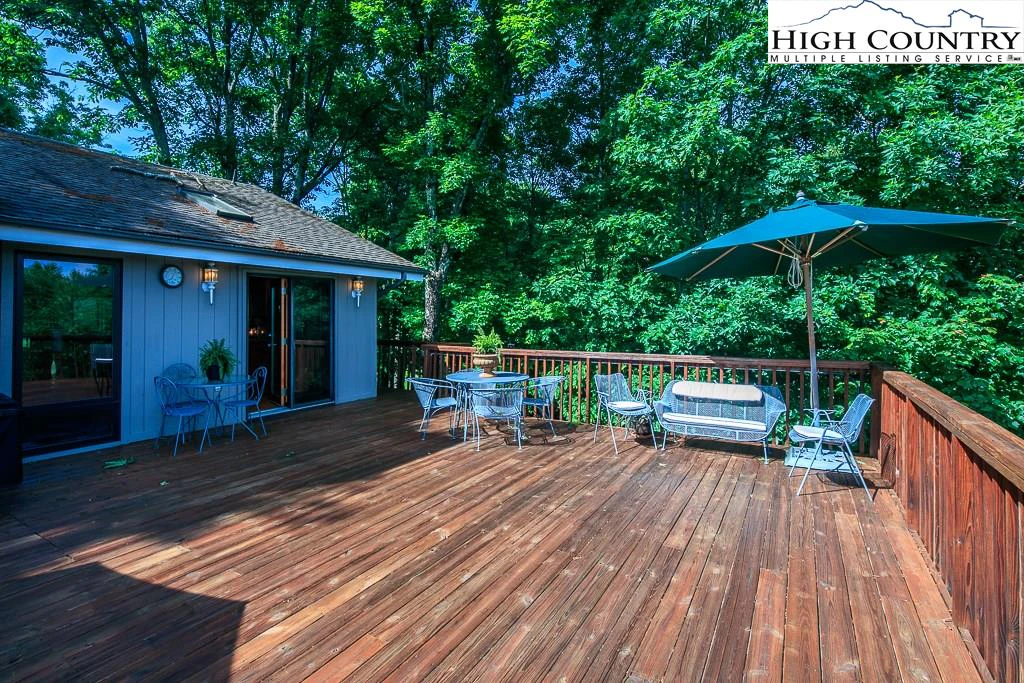 Image number 20 for the current listing