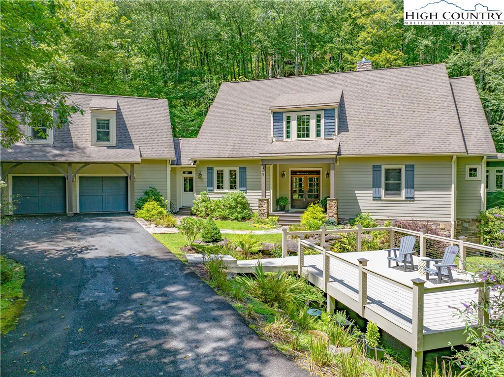 Image number 1 for the current listing