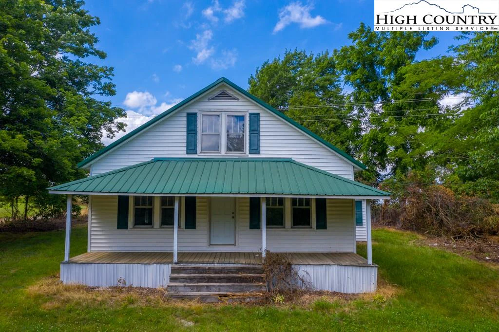 Image number 1 for the current listing
