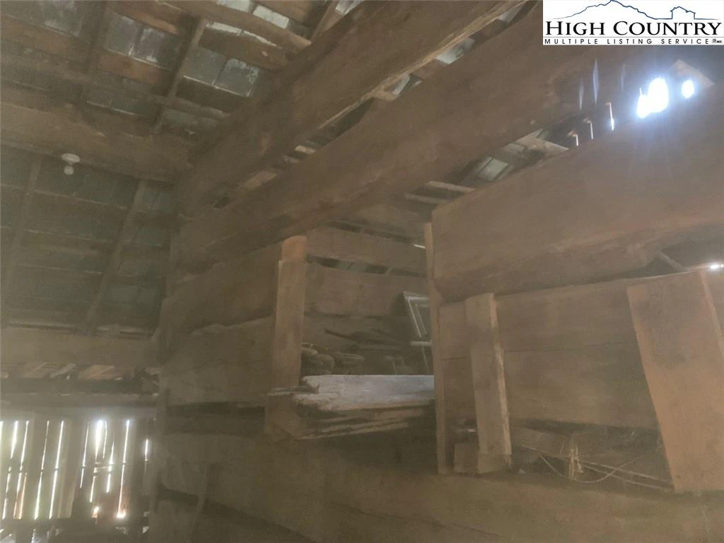 Image number 7 for the current listing