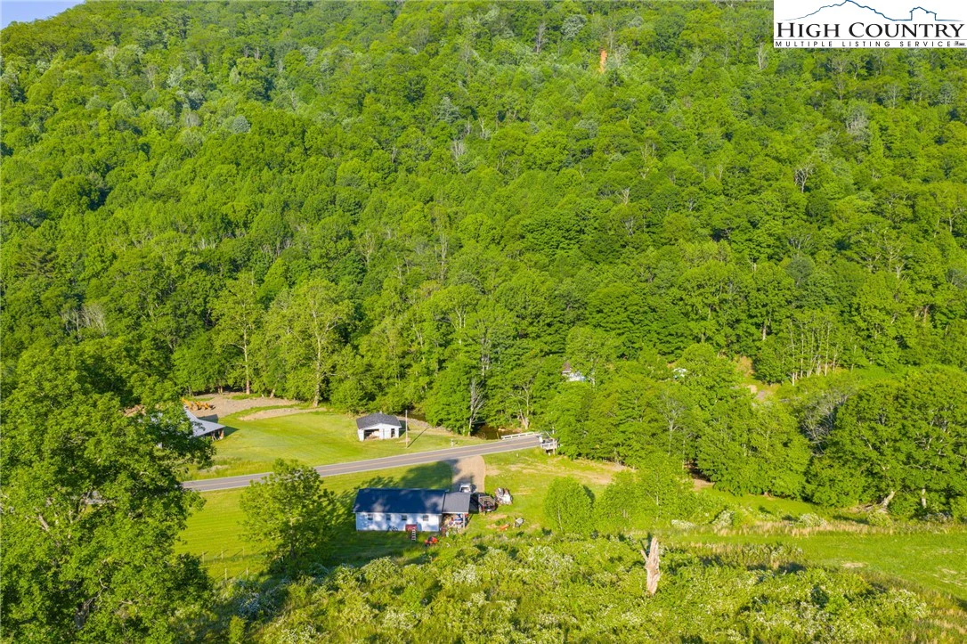Image number 9 for the current listing