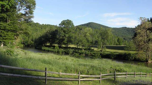 Image number 2 for the current listing