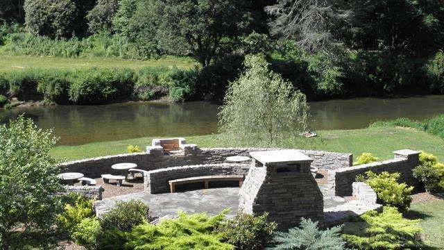 Image number 16 for the current listing