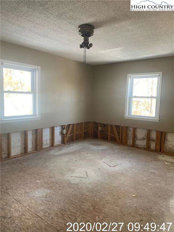 Image number 6 for the current listing