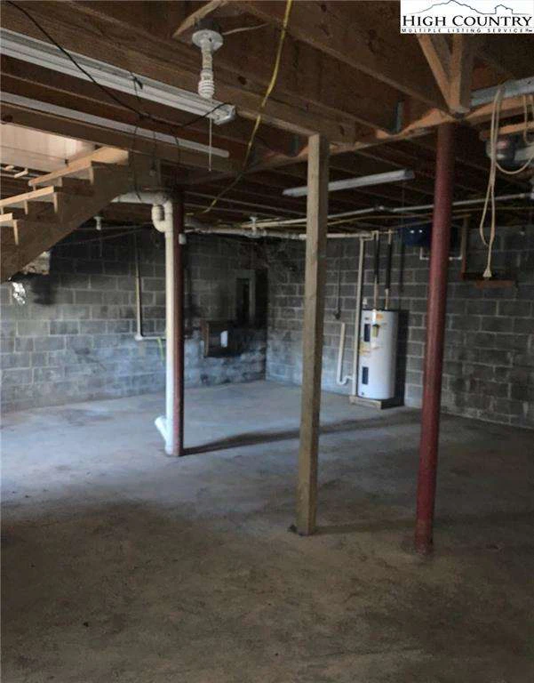 Image number 17 for the current listing