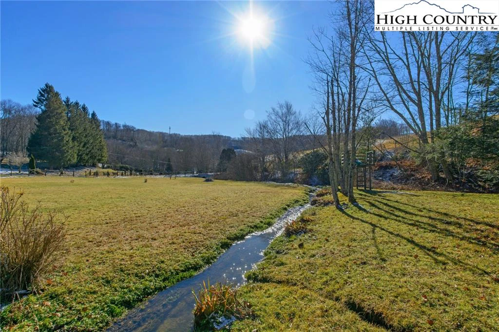 Image number 7 for the current listing