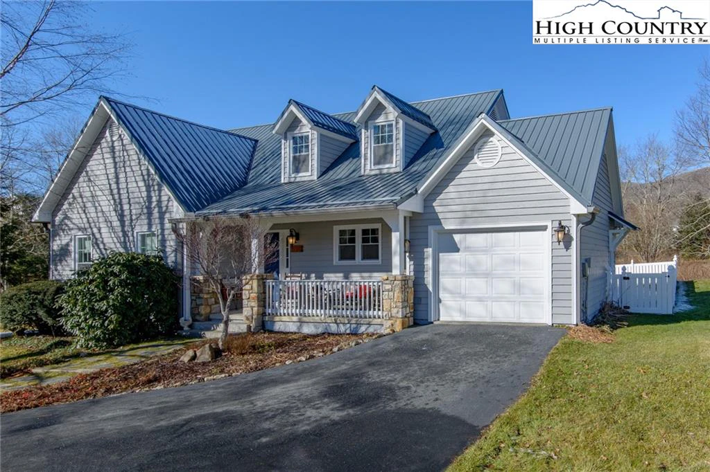Image number 15 for the current listing